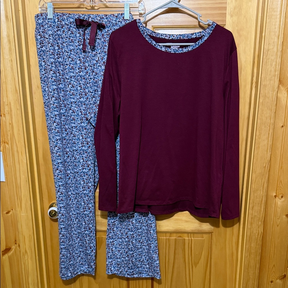 Lands' End Burgundy Long-Sleeve Top with Blue Floral Pajama Pants, Size XL.